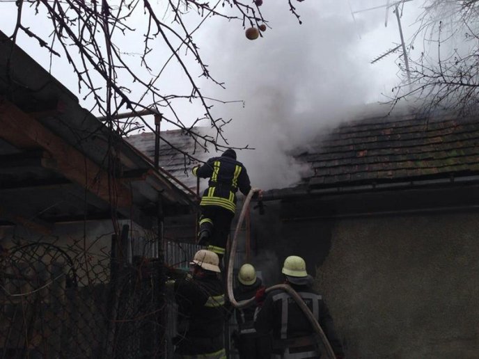 У Мукачеві горів будинок – 04