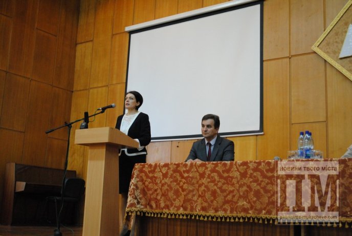 Нинішні "спеціалісти" будуть прирівняні до "магістрів" – Лілія Гриневич у Мукачівському державному університеті (ФОТО) – 01