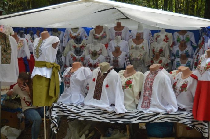 Мед в усіх його варіаціях: в Ужгороді офіційно відкрили ярмарок "Медовий спас" – 06