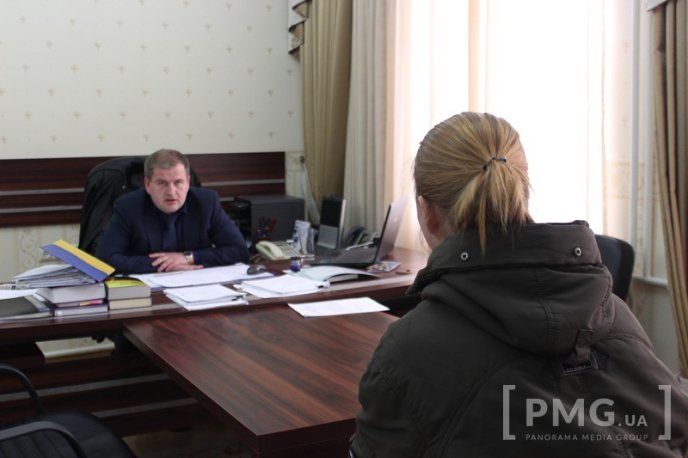 Мукачівські активісти пікетували місцеву прокуратуру – 11