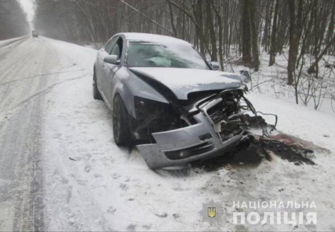 Неподалік Мукачева сталась жахлива ДТП: водій у реанімації – 03 Неподалік Мукачева сталась жахлива ДТП: водій у реанімації – 03