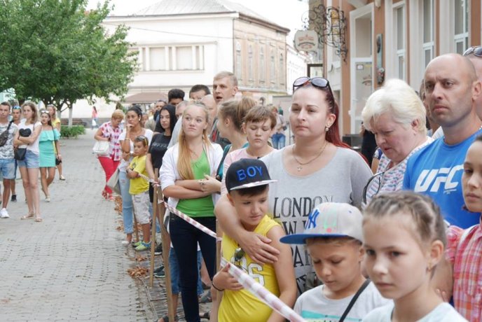В Ужгороді під дощем змагались силачі – 17 В Ужгороді під дощем змагались силачі – 17