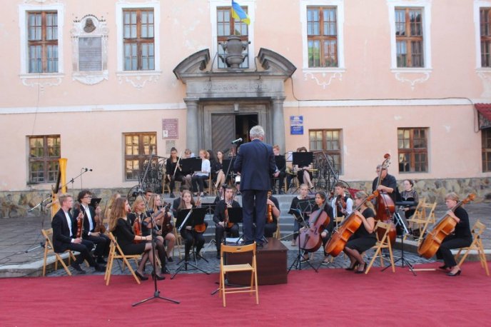 Мукачівці насолоджувалися грою Європейського молодіжного оркестру «Дармштадт» – 08