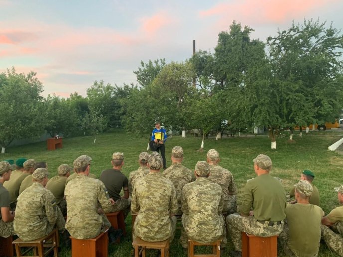 Відомий український співак зустрівся з прикордонниками Мукачівського загону – 03 Відомий український співак зустрівся з прикордонниками Мукачівського загону – 03