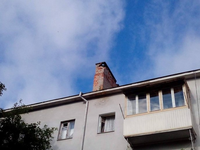 Чому мешканці мікрорайону "Доси" бояться ходити під власним будинком – 01