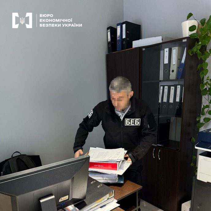 Службових осіб Ужгородської міськради викрили у розтраті 5 мільйонів гривень – 03 Службових осіб Ужгородської міськради викрили у розтраті 5 мільйонів гривень – 03
