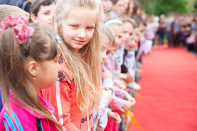 Телеканал ТЕТ покаже реаліті-шоу перевтілень "Королева балу", в якому знімались 4 дівчини із Закарпаття (ФОТО) – 02