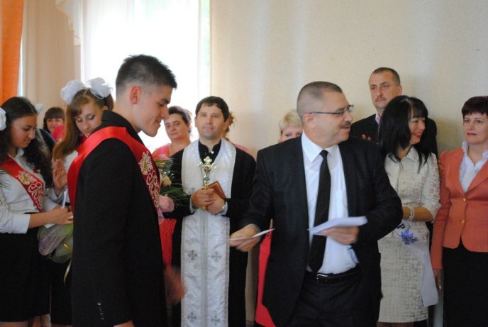 Останній дзвоник в Чинадієві: як це було (ФОТОРЕПОРТАЖ) – 03