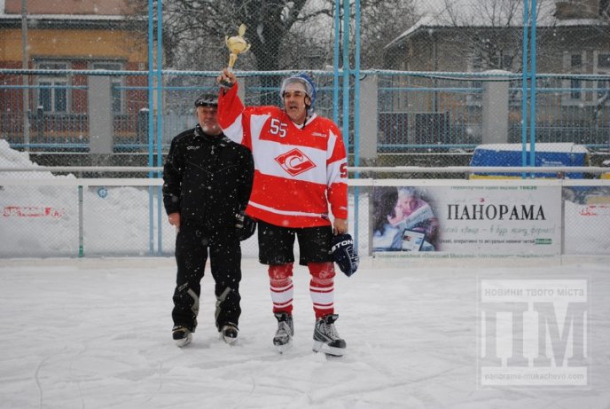У Мукачеві відбувся відкритий Кубок області з хокею (ФОТО) – 38