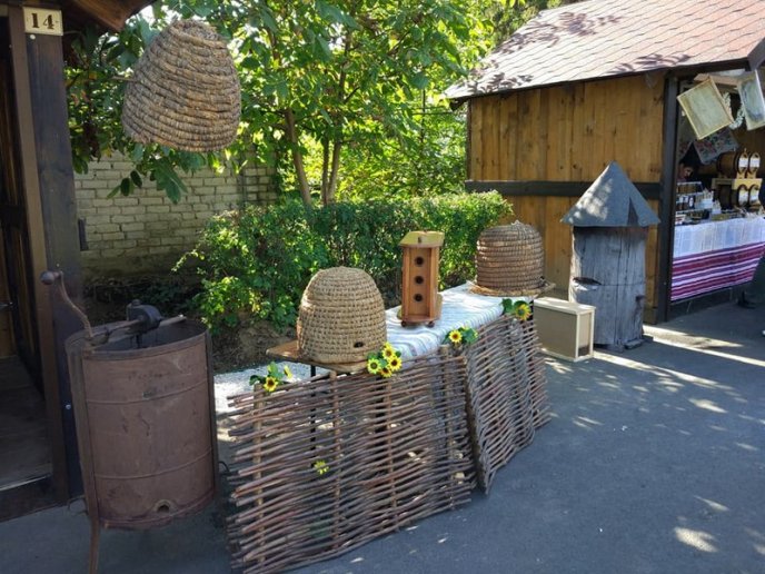 У Мукачеві стартувало свято меду – 02