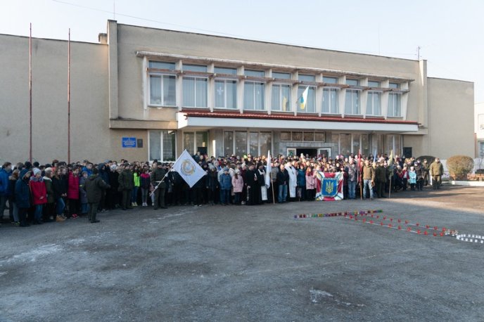 В Ужгороді відкрили меморіальну дошку загиблому герою АТО – 06