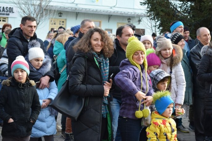 На Театральній в Ужгороді влаштували вертепне дійство – 05