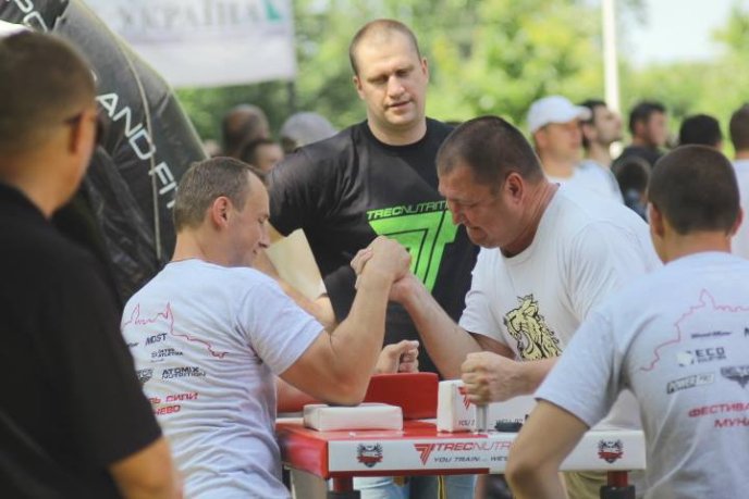 На "Фестиваль сили" у Мукачево з’їхались команди зі всієї України та кількох країн Європи – 23