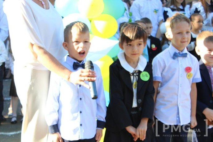 Свято Першого дзвоника відзначили у Мукачівській ЗОШ №1 ім. Пушкіна – 26