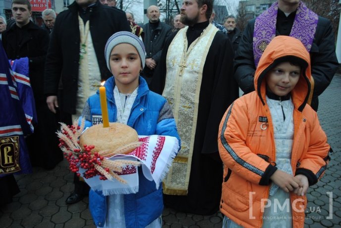 Мукачівці вшанували пам’ять жертв Голодоморів 1932-33-х років – 07