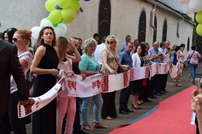 У школах Мукачева пролунав останній дзвінок – 75