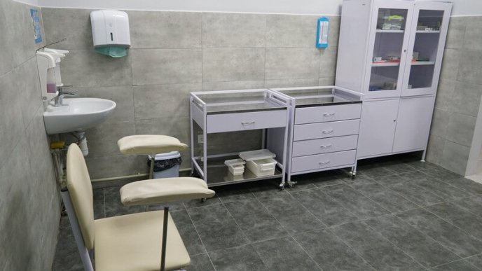 У Мукачеві відкрили оновлену амбулаторію медцентру "Сім’я" – 03