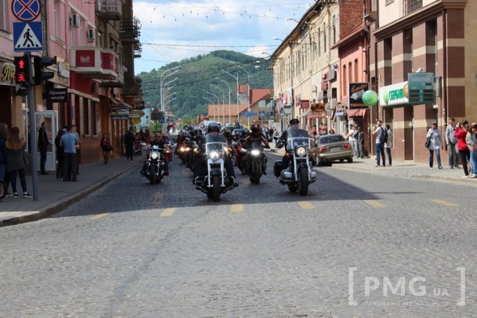 Байкери проїхались вулицями Мукачева – 06