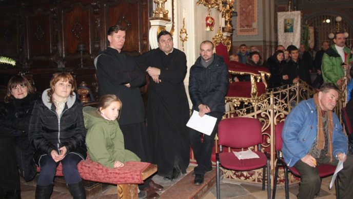 В Ужгороді відбувся перший тур фестивалю колядників – 09