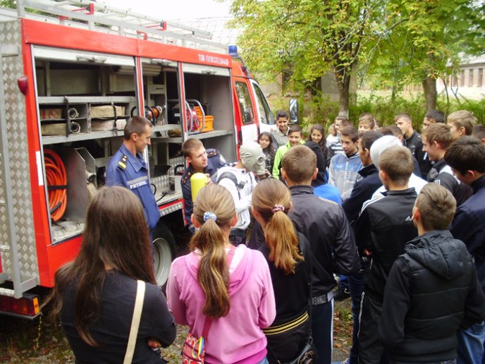 У Великому Березному рятувальники провели урок безпеки для учнів місцевого ПТУ – 01