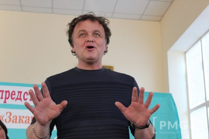 Мукачево відвідав відомий письменник Андрій Курков – 12 Мукачево відвідав відомий письменник Андрій Курков – 12