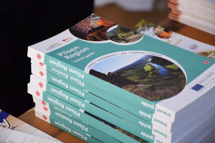 На головній площі Закарпаття відкрили фестиваль "Чеські дні" – 10