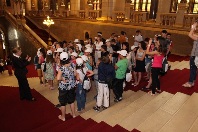 Маленьким закарпатцям влаштували екскурсію столицею Угорщини – 08