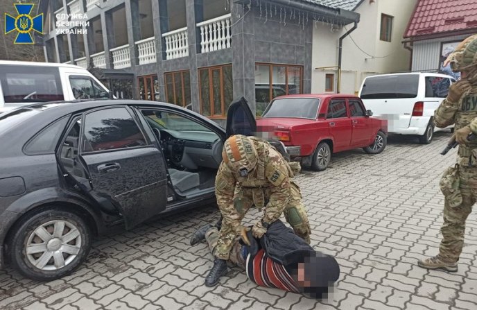 Спецоперація СБУ на Закарпатті: відомо, кого затримали – 01