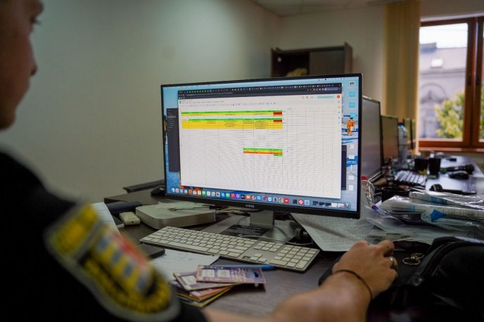 Резонансне викриття в Ужгороді: поліція розповіла, що відбувалось у місті – 03