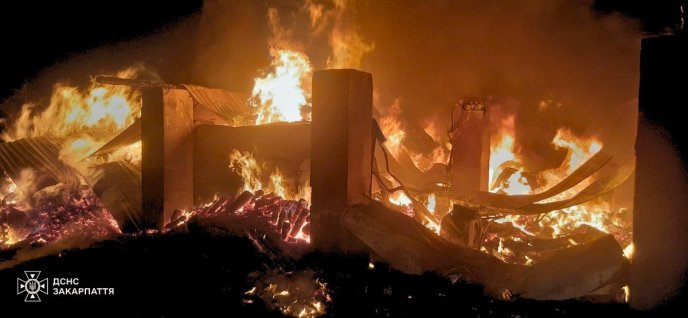 Рятувальники сьогодні загасили пожежу на території релігійної установи – 05