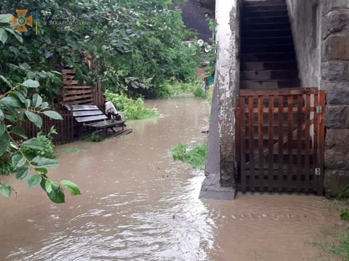 Рахівщина знову постраждала від негоди – 03