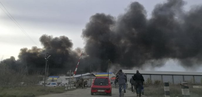 Масштабна пожежа у Виноградові: містяни діляться фотографіями – 01 Масштабна пожежа у Виноградові: містяни діляться фотографіями – 01