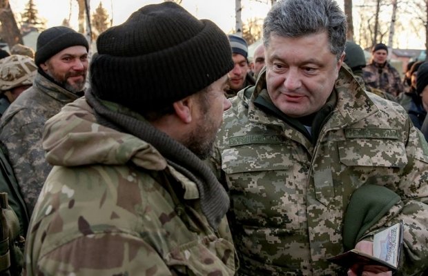 У Артемівську Президент Порошенко відвідав бійців 128-ої бригади (ФОТО, ВІДЕО) – 02