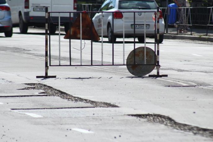 До четверга у Мукачеві ремонтують вулицю Масарика – 06