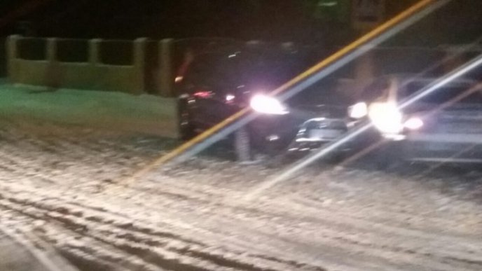 Через нечищені від снігу дороги в Ужгороді сталась ДТП – 02