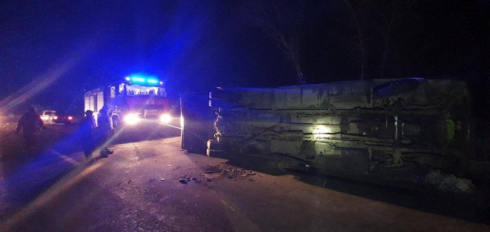 Постраждало троє людей, які були в автобусі "Еталон": подробиці аварії – 04