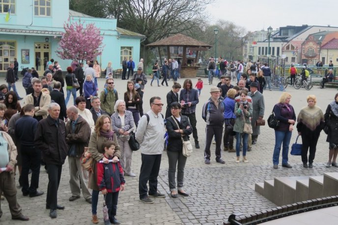В Ужгороді відбулось віче проти сепаратизму, на якому висловили недовіру СБУ, прокуратурі та Москалю – 15