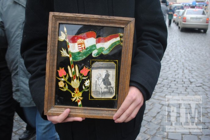 Закарпатські угорці вшанували жертв сталінських репресій поминальною ходою (ФОТО) – 10