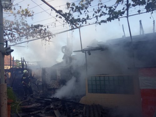 На Виноградівщині горів житловий будинок та добудова до нього – 04