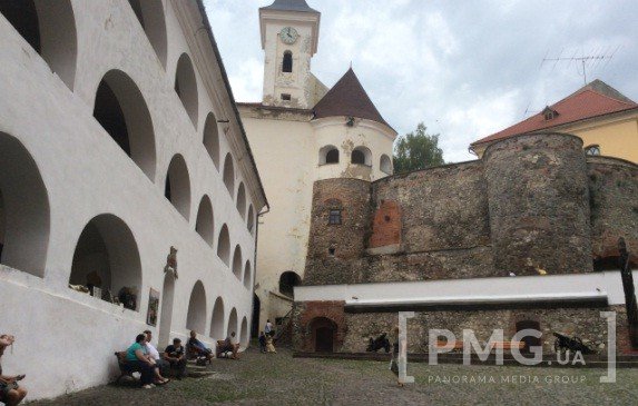 Коли говорять гроші – музи мовчать – 03