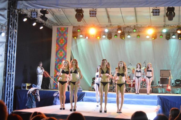 Іршавчанка Галина Ракущинець стала володаркою титулу "Міс Закарпаття – 2015" – 05