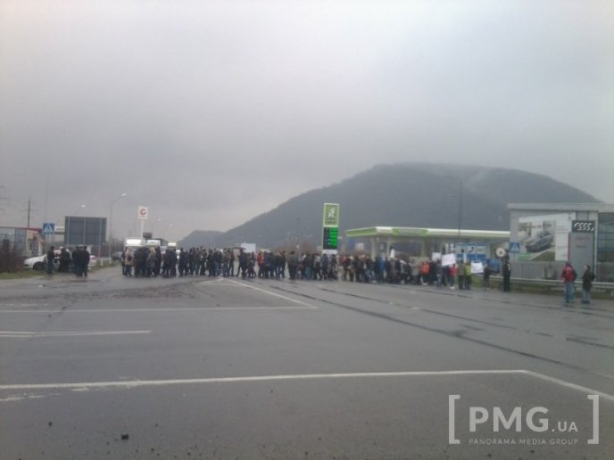 Якщо питання не вирішиться, студенти та викладачі пікетуватимуть Мукачівський міськвиконком – 01