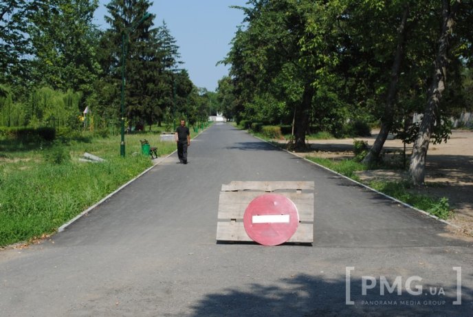 Парк Перемоги у Мукачеві: робота по облаштуванню триває – 15 Парк Перемоги у Мукачеві: робота по облаштуванню триває – 15