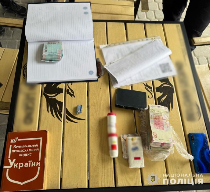 Закарпатець намагався підкупити начальника патрульної поліції – 03 Закарпатець намагався підкупити начальника патрульної поліції – 03