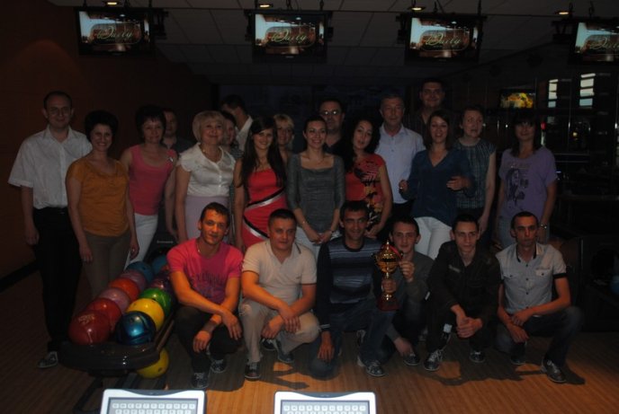 Керівництво району організувало на свято журналістів турнір з боулінгу (ФОТОРЕПОРТАЖ) – 09