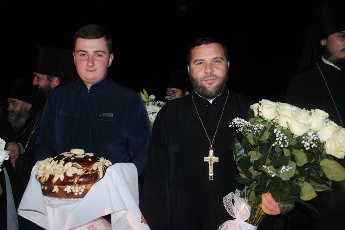 На межі Закарпаття та Львівщини закарпатці урочисто зустріли Митрополита Феодора – 05