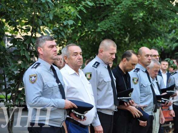 В Ужгороді вшановували пам’ять загиблих правоохоронців – 03