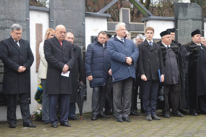 У Сваляві Геннадій Москаль вшанував пам’ять загиблих у розподільчому таборі – 03