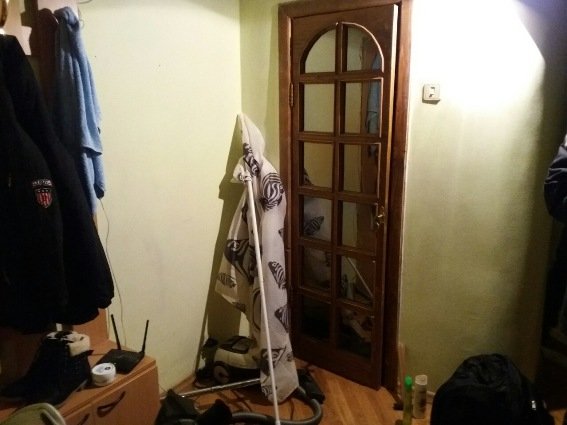 В Ужгороді у зйомній квартирі правоохоронці затримали 5-х нелегалів з В’єтнаму – 05