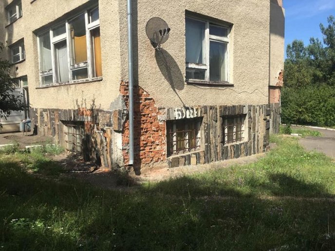 Закарпатці обурені станом одного з медзакладів області – 04
